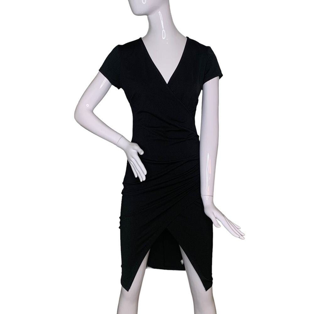 Privy Dress Short Sleeve V-Neck Black Size M